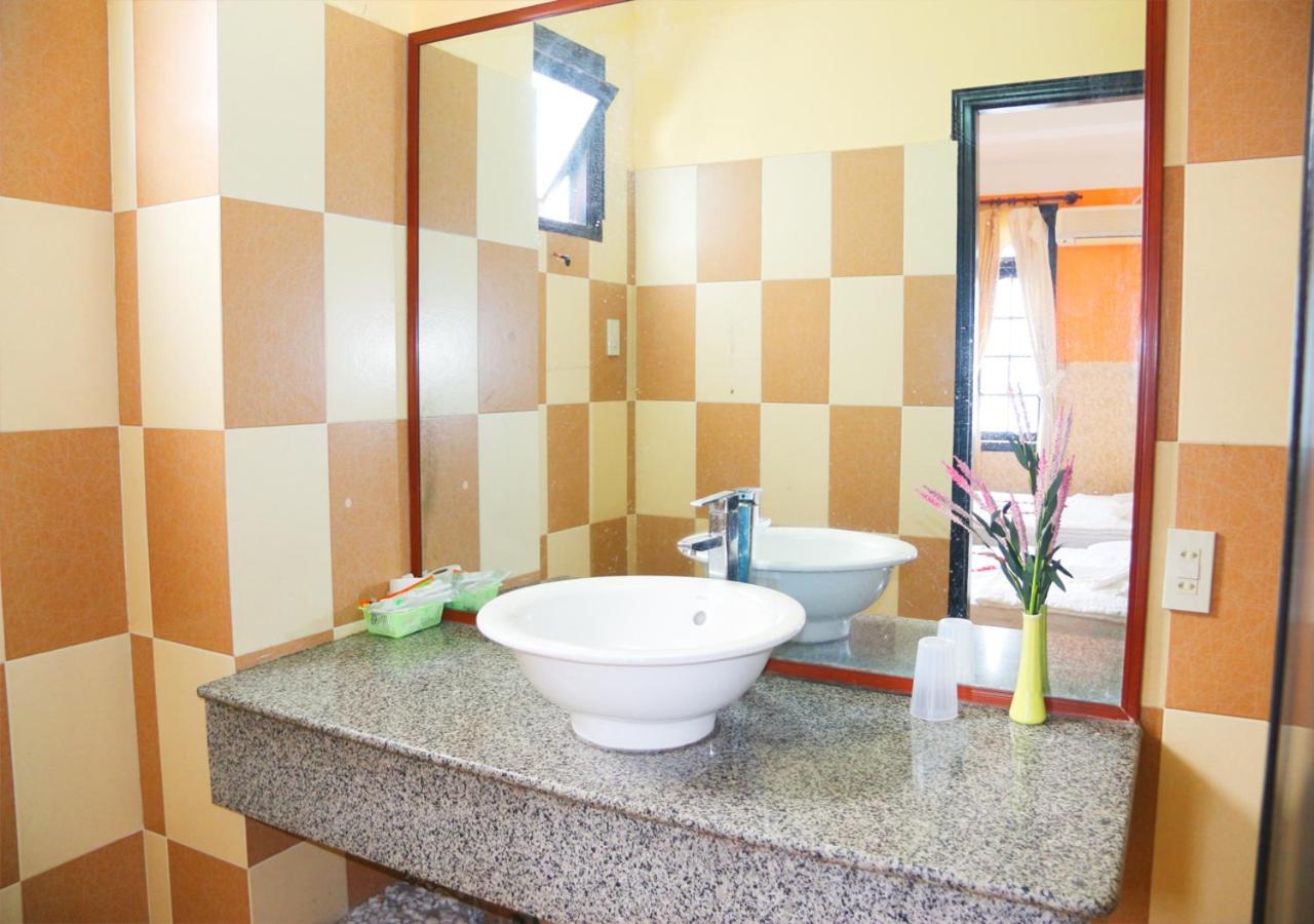 Ponys Hotel Nha Trang Exterior foto