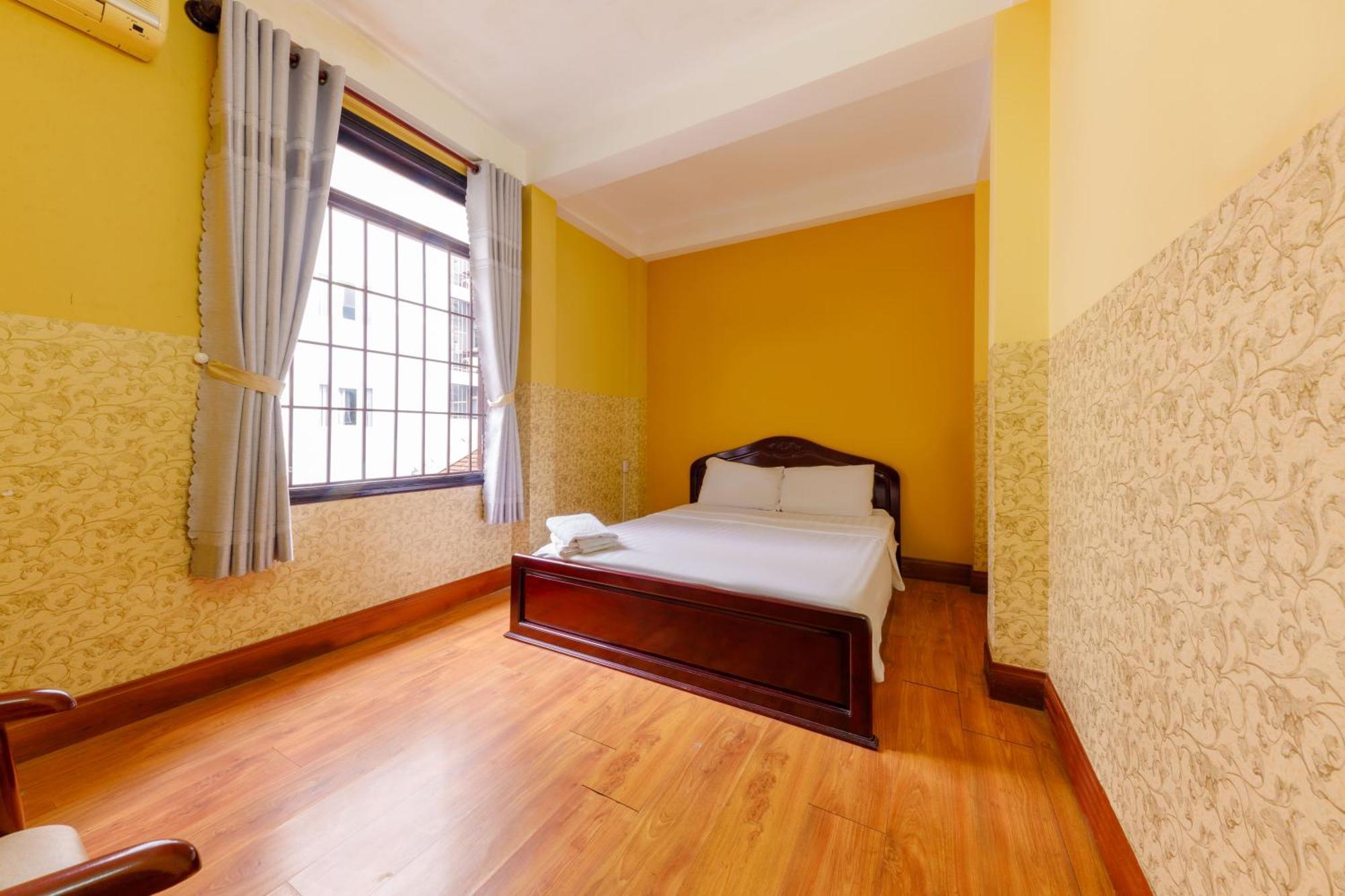 Ponys Hotel Nha Trang Exterior foto